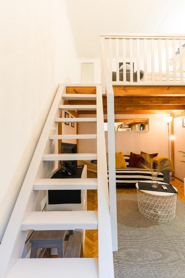Lovely Little Loft In The Heart Of Apartamento *