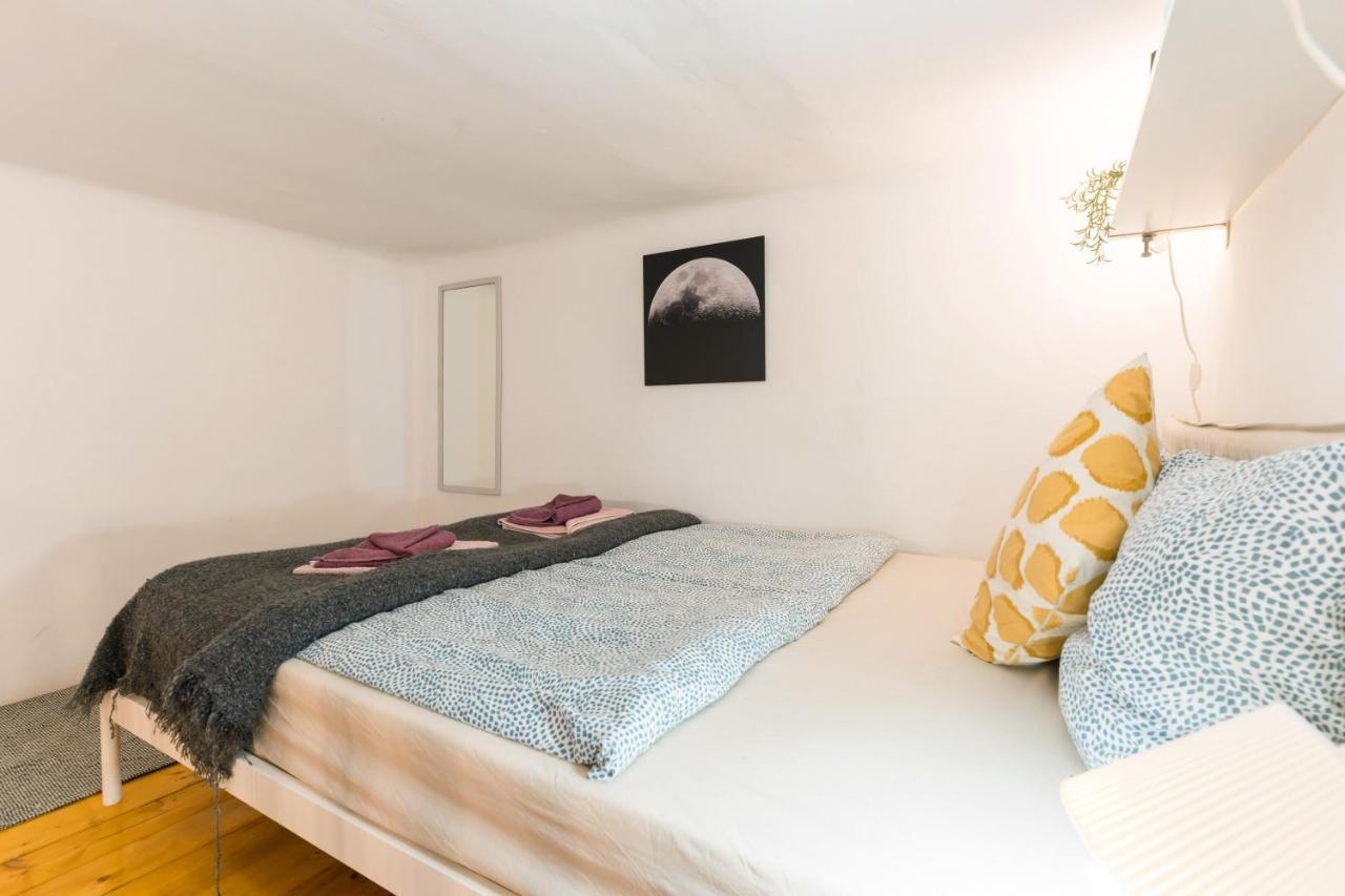 Apartamento Lovely Little Loft In The Heart Of *