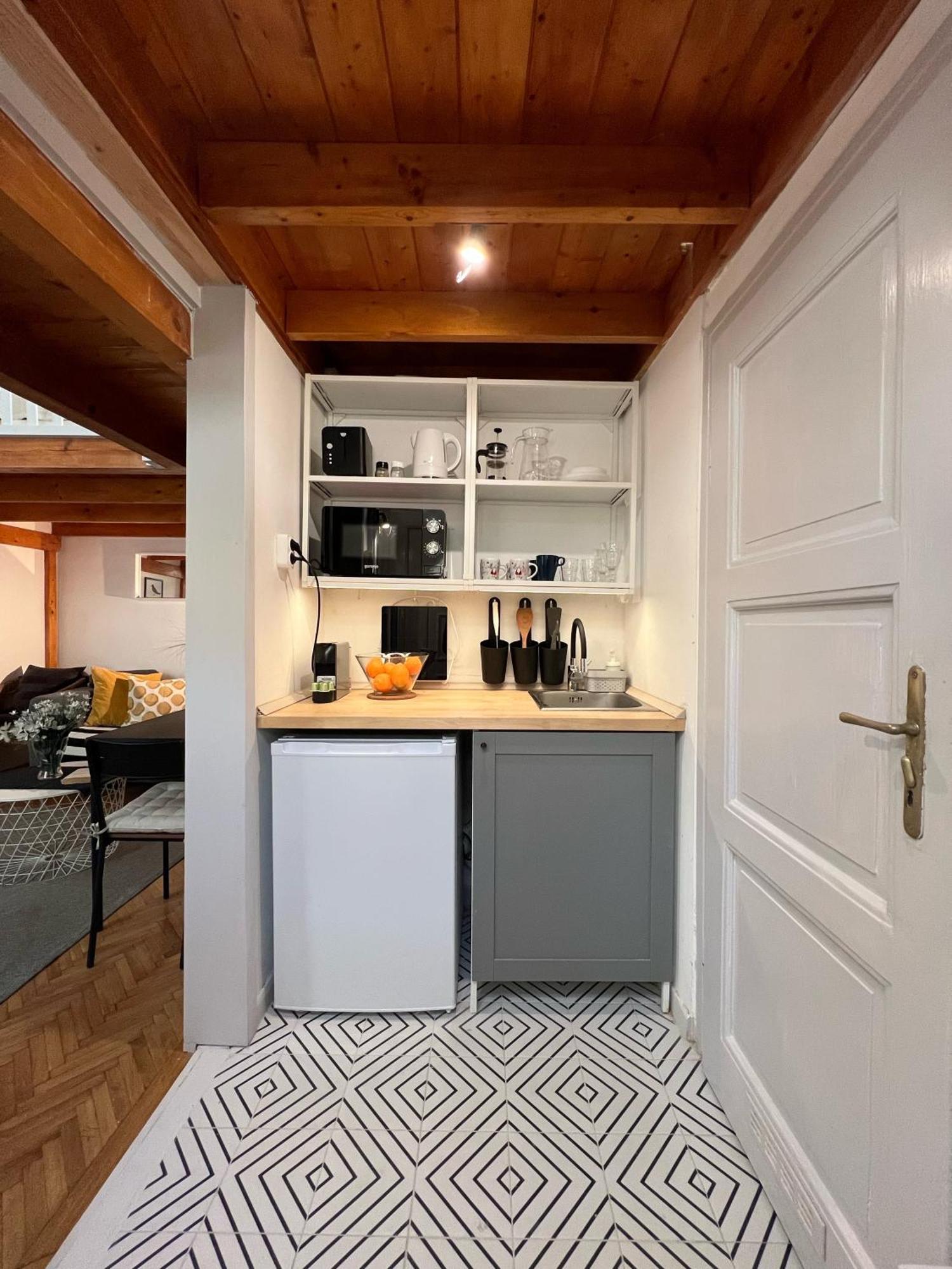 Apartamento Lovely Little Loft In The Heart Of Budapest